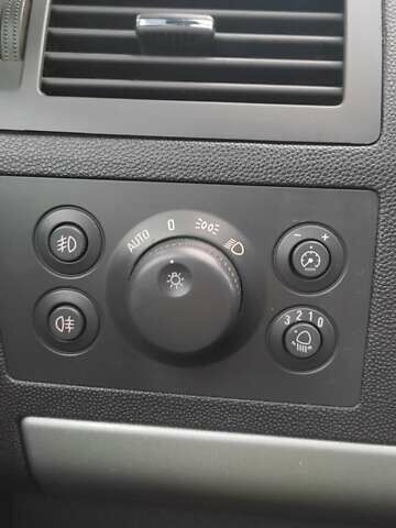 Серый Опель Зафира, объемом двигателя 1.69 л и пробегом 280 тыс. км за 6700 $, фото 11 на Automoto.ua