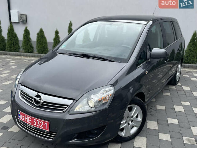 Серый Опель Зафира, объемом двигателя 1.7 л и пробегом 203 тыс. км за 7999 $, фото 10 на Automoto.ua
