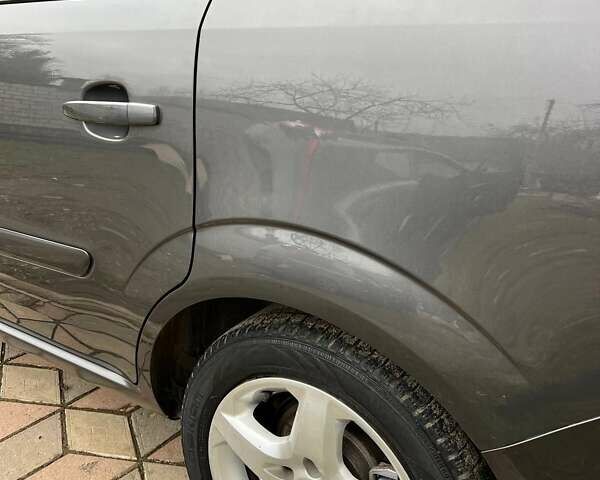 Серый Опель Зафира, объемом двигателя 1.7 л и пробегом 212 тыс. км за 6400 $, фото 7 на Automoto.ua