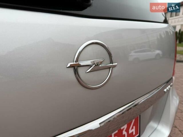 Серый Опель Зафира, объемом двигателя 1.7 л и пробегом 229 тыс. км за 8399 $, фото 58 на Automoto.ua