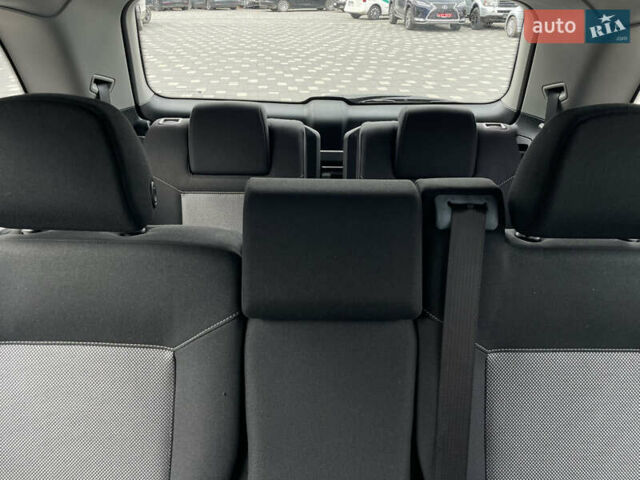 Серый Опель Зафира, объемом двигателя 1.7 л и пробегом 203 тыс. км за 7999 $, фото 44 на Automoto.ua