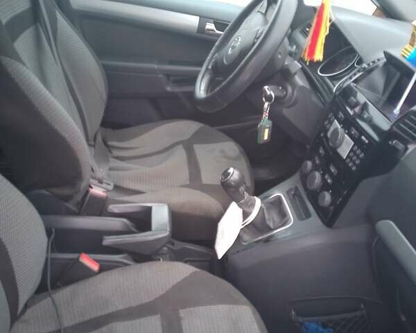 Сірий Опель Зафіра, об'ємом двигуна 1.7 л та пробігом 310 тис. км за 7300 $, фото 1 на Automoto.ua