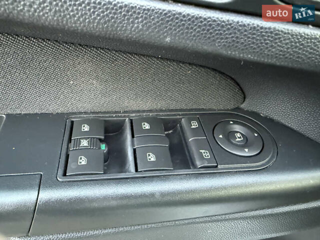 Серый Опель Зафира, объемом двигателя 1.8 л и пробегом 189 тыс. км за 7950 $, фото 14 на Automoto.ua