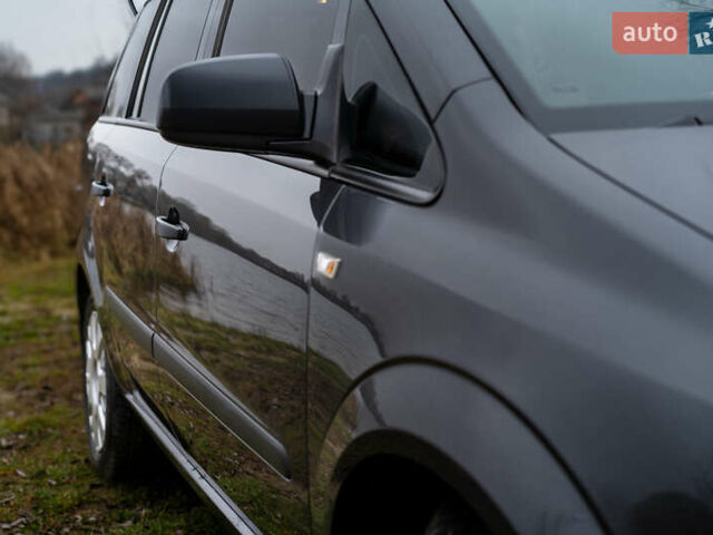 Сірий Опель Зафіра, об'ємом двигуна 1.8 л та пробігом 186 тис. км за 7750 $, фото 16 на Automoto.ua