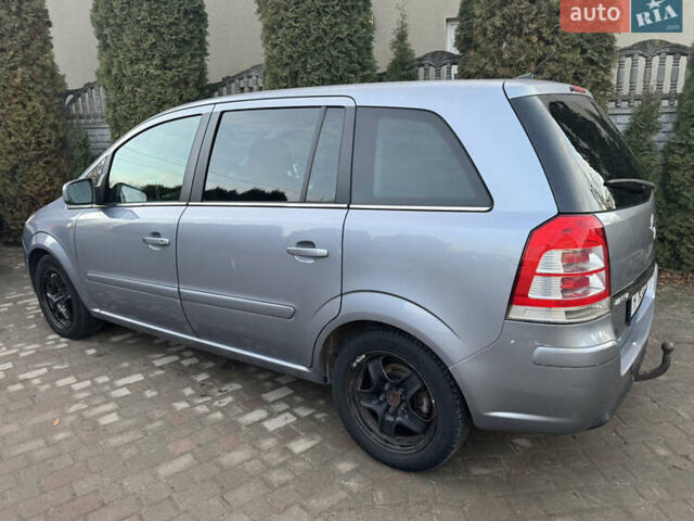 Сірий Опель Зафіра, об'ємом двигуна 1.7 л та пробігом 210 тис. км за 7700 $, фото 9 на Automoto.ua