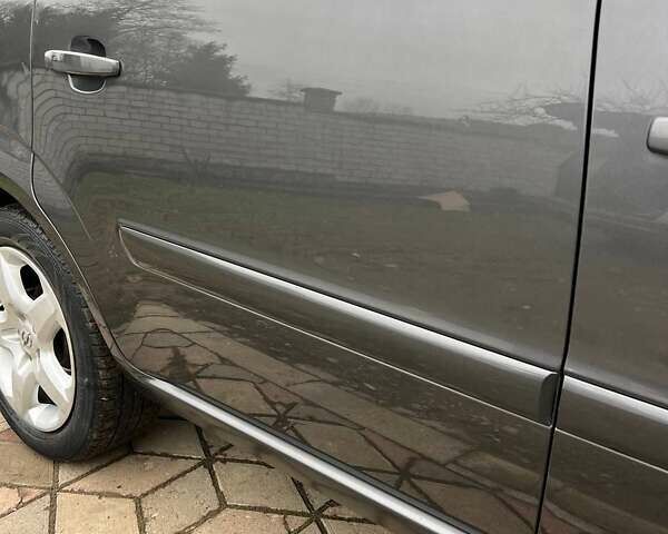 Серый Опель Зафира, объемом двигателя 1.7 л и пробегом 212 тыс. км за 6400 $, фото 34 на Automoto.ua