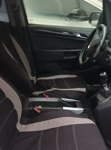 Сірий Опель Зафіра, об'ємом двигуна 1.69 л та пробігом 300 тис. км за 5400 $, фото 11 на Automoto.ua