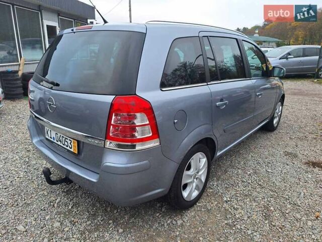Серый Опель Зафира, объемом двигателя 1.6 л и пробегом 167 тыс. км за 7300 $, фото 9 на Automoto.ua