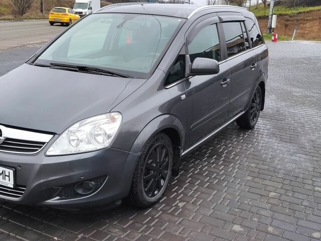 Серый Опель Зафира, объемом двигателя 1.7 л и пробегом 280 тыс. км за 6700 $, фото 4 на Automoto.ua