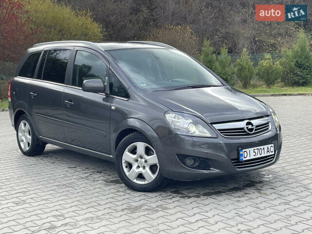 Опель Зафира 2011 в Турке на Automoto.ua Серый Опель Зафира, объемом двигателя 1.69 л и пробегом 204 тыс. км за 5500 $, фото 4 на Automoto.ua
