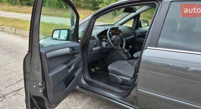 Серый Опель Зафира, объемом двигателя 1.8 л и пробегом 185 тыс. км за 6500 $, фото 12 на Automoto.ua
