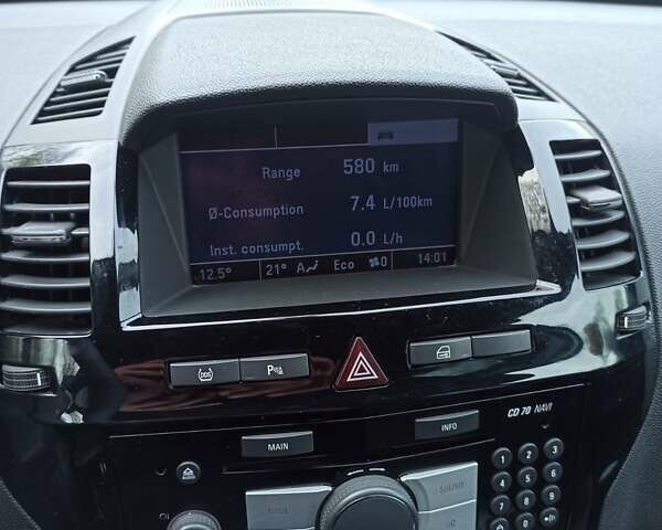 Серый Опель Зафира, объемом двигателя 1.69 л и пробегом 229 тыс. км за 7500 $, фото 19 на Automoto.ua