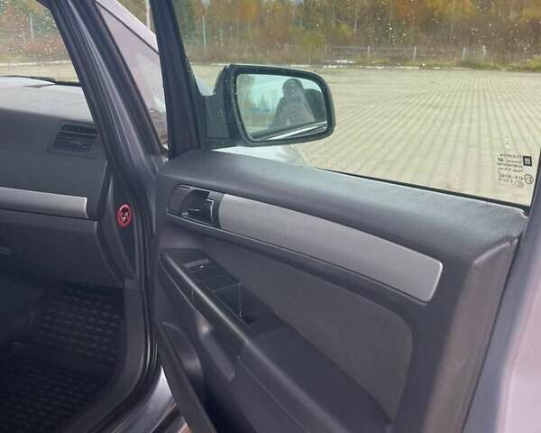 Опель Зафіра 2011 у Ковель на Automoto.ua Сірий Опель Зафіра, об'ємом двигуна 1.8 л та пробігом 214 тис. км за 6999 $, фото 41 на Automoto.ua