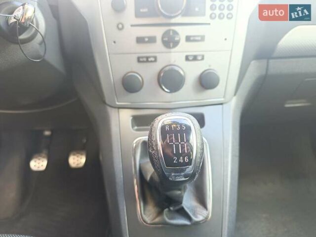Опель Зафира 2011 в Ивано-Франковске на Automoto.ua Серый Опель Зафира, объемом двигателя 1.7 л и пробегом 261 тыс. км за 7950 $, фото 30 на Automoto.ua