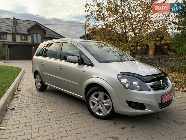 Серый Опель Зафира, объемом двигателя 1.8 л и пробегом 221 тыс. км за 5899 $, фото 15 на Automoto.ua