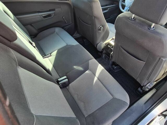 Серый Опель Зафира, объемом двигателя 1.7 л и пробегом 275 тыс. км за 8500 $, фото 9 на Automoto.ua