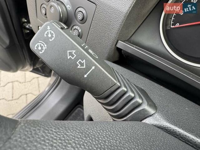 Опель Зафира 2011 в Виннице на Automoto.ua Серый Опель Зафира, объемом двигателя 1.6 л и пробегом 191 тыс. км за 6999 $, фото 42 на Automoto.ua