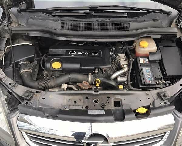Сірий Опель Зафіра, об'ємом двигуна 1.7 л та пробігом 216 тис. км за 8300 $, фото 28 на Automoto.ua