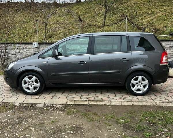 Серый Опель Зафира, объемом двигателя 1.7 л и пробегом 212 тыс. км за 6400 $, фото 27 на Automoto.ua