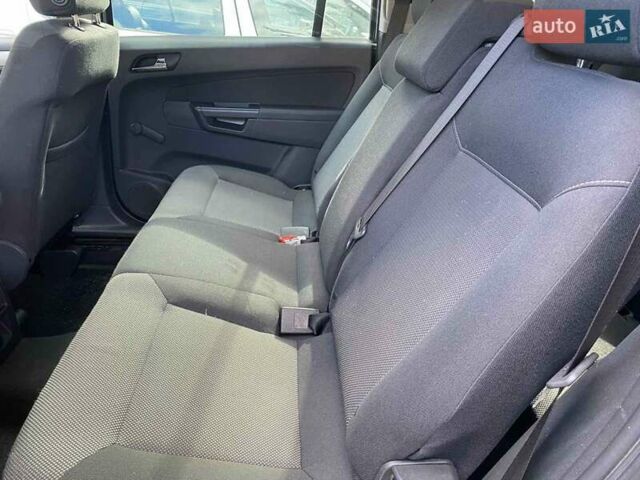 Серый Опель Зафира, объемом двигателя 1.7 л и пробегом 271 тыс. км за 7000 $, фото 17 на Automoto.ua