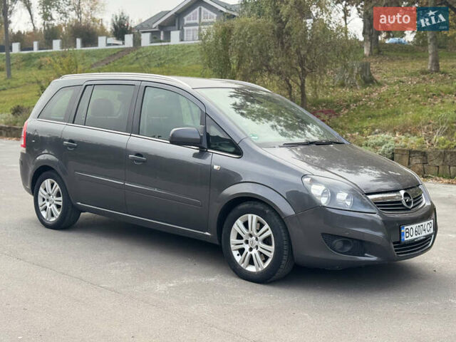 Опель Зафира 2011 в Тернополе на Automoto.ua Серый Опель Зафира, объемом двигателя 1.69 л и пробегом 220 тыс. км за 6500 $, фото 20 на Automoto.ua