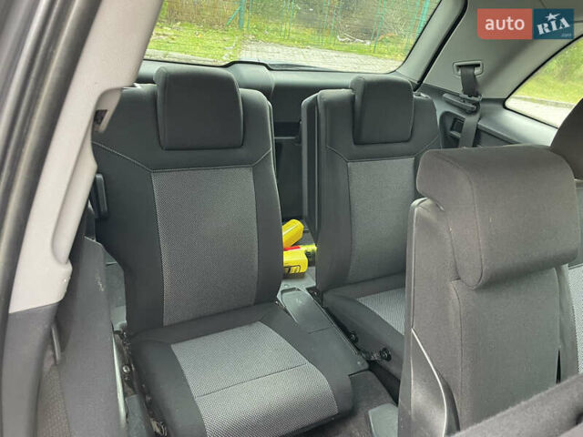 Опель Зафира 2011 в Турке на Automoto.ua Серый Опель Зафира, объемом двигателя 1.69 л и пробегом 204 тыс. км за 5500 $, фото 38 на Automoto.ua