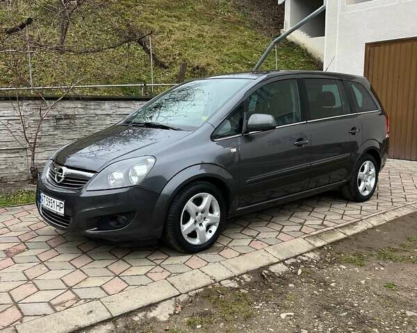 Серый Опель Зафира, объемом двигателя 1.7 л и пробегом 212 тыс. км за 6400 $, фото 28 на Automoto.ua