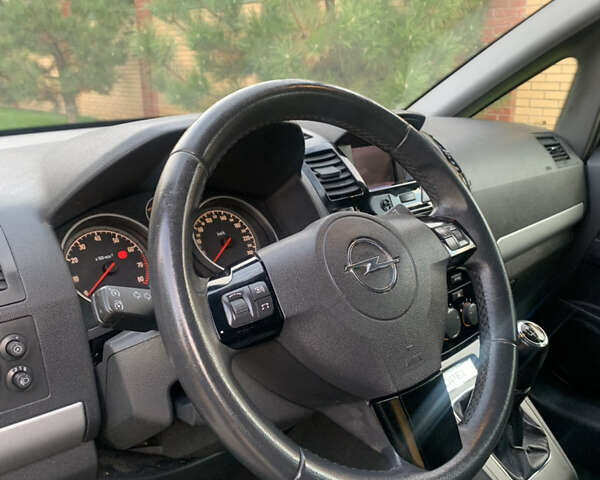 Серый Опель Зафира, объемом двигателя 1.8 л и пробегом 221 тыс. км за 5700 $, фото 23 на Automoto.ua