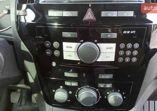 Сірий Опель Зафіра, об'ємом двигуна 1.8 л та пробігом 190 тис. км за 7750 $, фото 12 на Automoto.ua