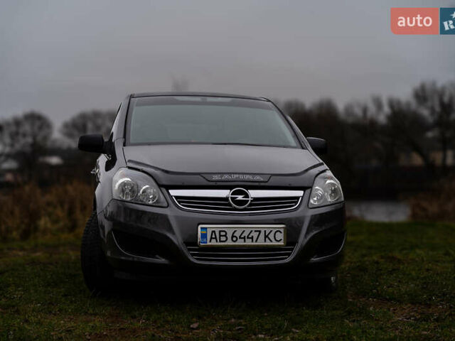 Сірий Опель Зафіра, об'ємом двигуна 1.8 л та пробігом 186 тис. км за 7750 $, фото 1 на Automoto.ua