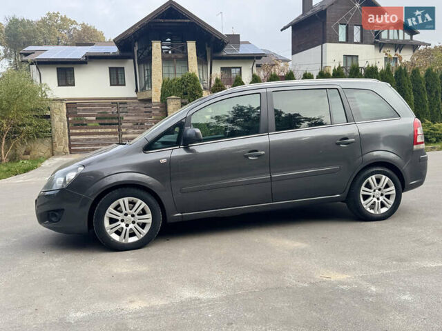Опель Зафира 2011 в Тернополе на Automoto.ua Серый Опель Зафира, объемом двигателя 1.69 л и пробегом 220 тыс. км за 6500 $, фото 66 на Automoto.ua
