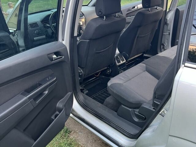 Серый Опель Зафира, объемом двигателя 1.7 л и пробегом 258 тыс. км за 6000 $, фото 8 на Automoto.ua