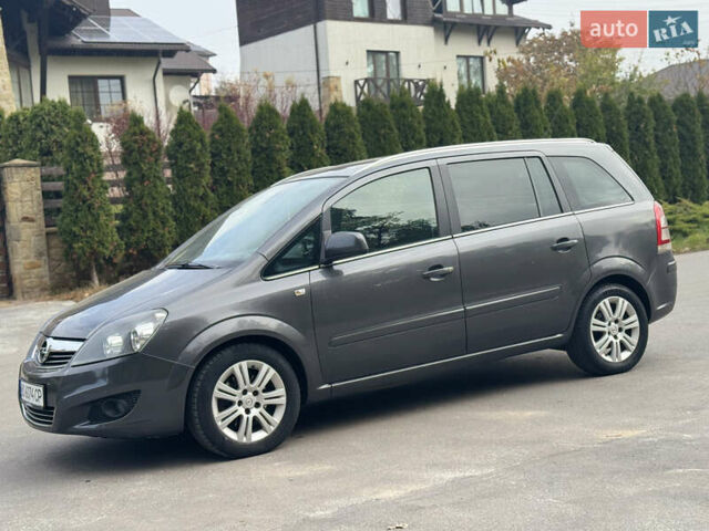 Опель Зафира 2011 в Тернополе на Automoto.ua Серый Опель Зафира, объемом двигателя 1.69 л и пробегом 220 тыс. км за 6500 $, фото 67 на Automoto.ua