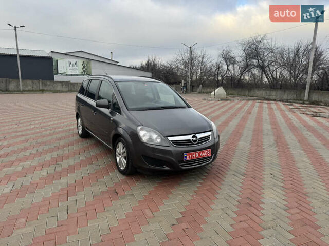 Сірий Опель Зафіра, об'ємом двигуна 1.8 л та пробігом 215 тис. км за 7800 $, фото 18 на Automoto.ua