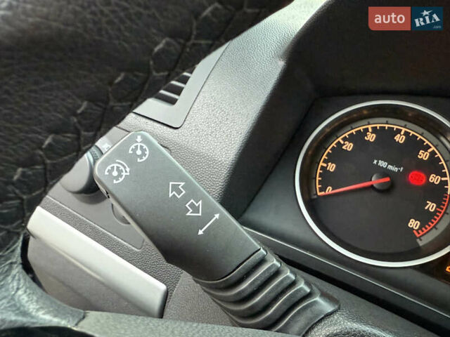 Опель Зафіра 2011 у Тернополі на Automoto.ua Сірий Опель Зафіра, об'ємом двигуна 1.6 л та пробігом 233 тис. км за 7400 $, фото 21 на Automoto.ua