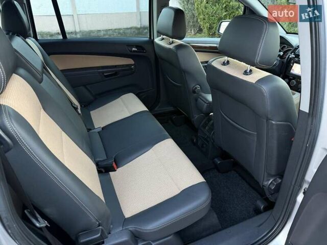 Серый Опель Зафира, объемом двигателя 1.8 л и пробегом 227 тыс. км за 7499 $, фото 25 на Automoto.ua