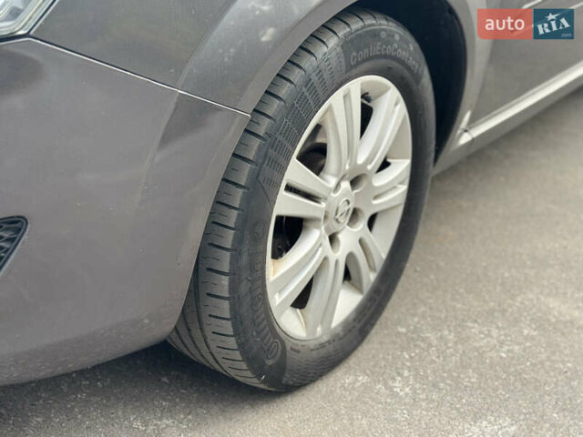 Опель Зафира 2011 в Тернополе на Automoto.ua Серый Опель Зафира, объемом двигателя 1.69 л и пробегом 220 тыс. км за 6500 $, фото 75 на Automoto.ua