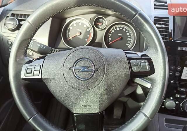 Сірий Опель Зафіра, об'ємом двигуна 1.8 л та пробігом 190 тис. км за 7750 $, фото 14 на Automoto.ua