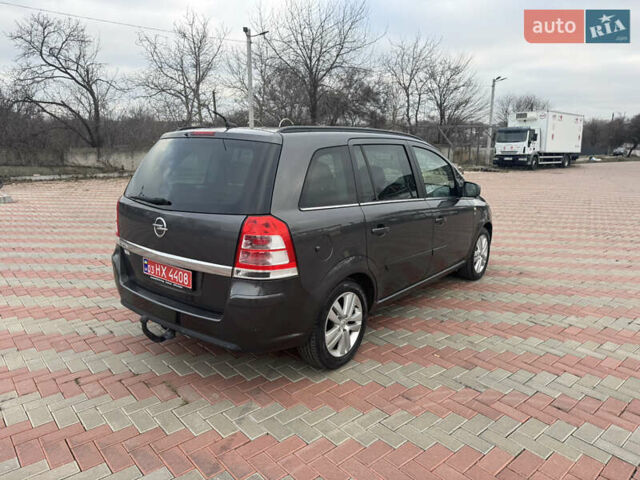 Сірий Опель Зафіра, об'ємом двигуна 1.8 л та пробігом 215 тис. км за 7800 $, фото 15 на Automoto.ua