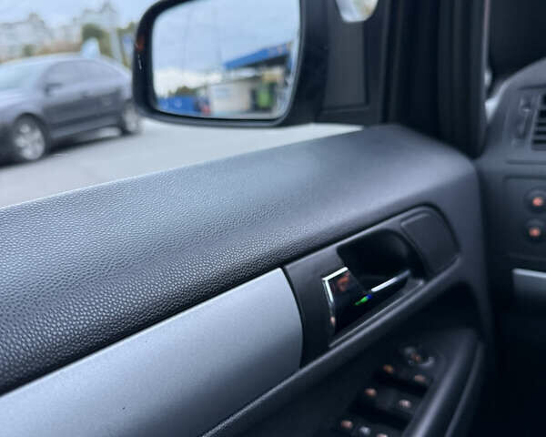 Серый Опель Зафира, объемом двигателя 1.6 л и пробегом 201 тыс. км за 6500 $, фото 19 на Automoto.ua