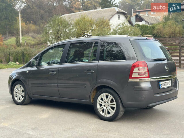Опель Зафира 2011 в Тернополе на Automoto.ua Серый Опель Зафира, объемом двигателя 1.69 л и пробегом 220 тыс. км за 6500 $, фото 60 на Automoto.ua