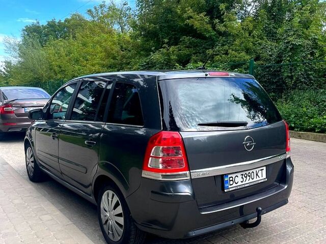 Сірий Опель Зафіра, об'ємом двигуна 1.7 л та пробігом 223 тис. км за 7800 $, фото 3 на Automoto.ua