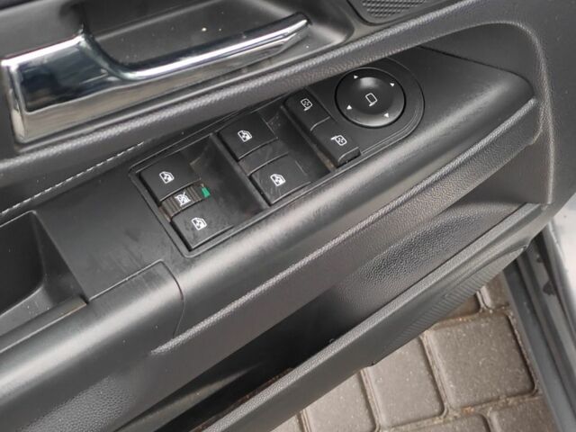 Серый Опель Зафира, объемом двигателя 1.7 л и пробегом 280 тыс. км за 6700 $, фото 13 на Automoto.ua