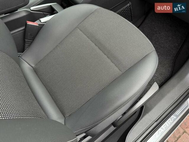 Серый Опель Зафира, объемом двигателя 1.7 л и пробегом 229 тыс. км за 8399 $, фото 126 на Automoto.ua