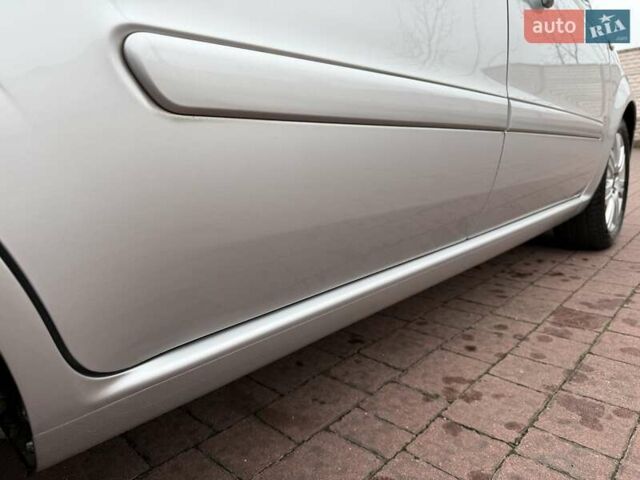 Серый Опель Зафира, объемом двигателя 1.7 л и пробегом 229 тыс. км за 8399 $, фото 70 на Automoto.ua