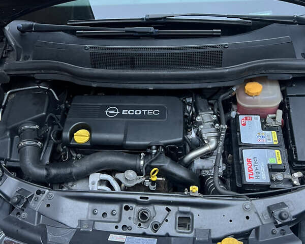 Серый Опель Зафира, объемом двигателя 1.7 л и пробегом 200 тыс. км за 7650 $, фото 20 на Automoto.ua