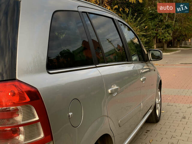 Серый Опель Зафира, объемом двигателя 1.8 л и пробегом 221 тыс. км за 5899 $, фото 24 на Automoto.ua