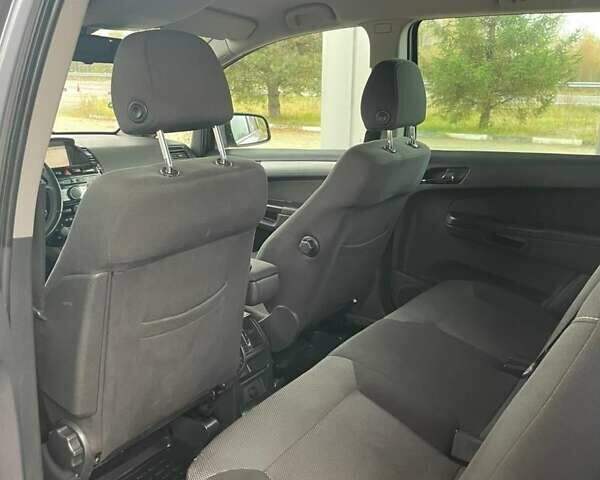 Опель Зафіра 2011 у Ковель на Automoto.ua Сірий Опель Зафіра, об'ємом двигуна 1.8 л та пробігом 214 тис. км за 6999 $, фото 32 на Automoto.ua