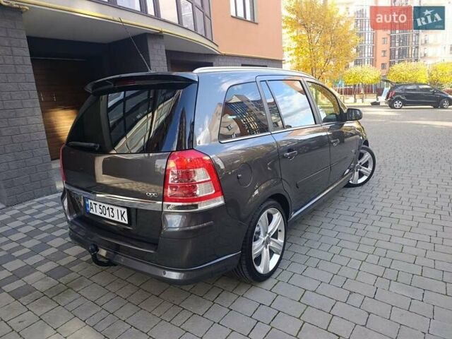 Опель Зафира 2011 в Ивано-Франковске на Automoto.ua Серый Опель Зафира, объемом двигателя 1.7 л и пробегом 261 тыс. км за 7950 $, фото 52 на Automoto.ua