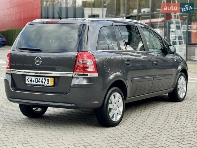 Опель Зафира 2011 в Виннице на Automoto.ua Серый Опель Зафира, объемом двигателя 1.6 л и пробегом 191 тыс. км за 6999 $, фото 11 на Automoto.ua